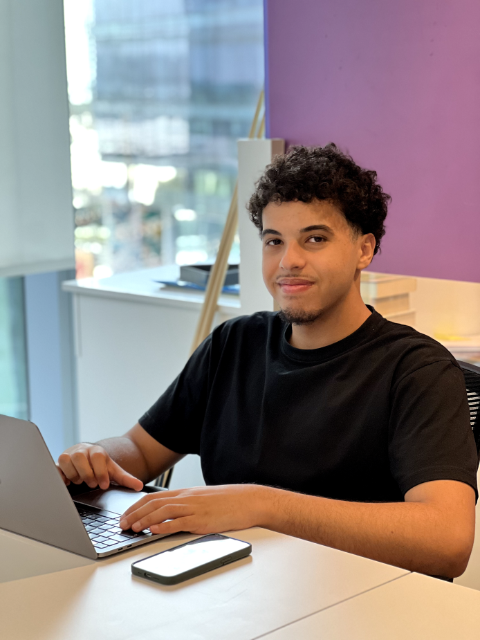 Intern at Brand Lounge
